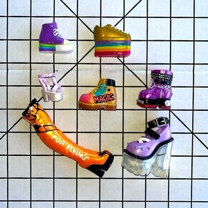 Rainbow High single spare shoes
